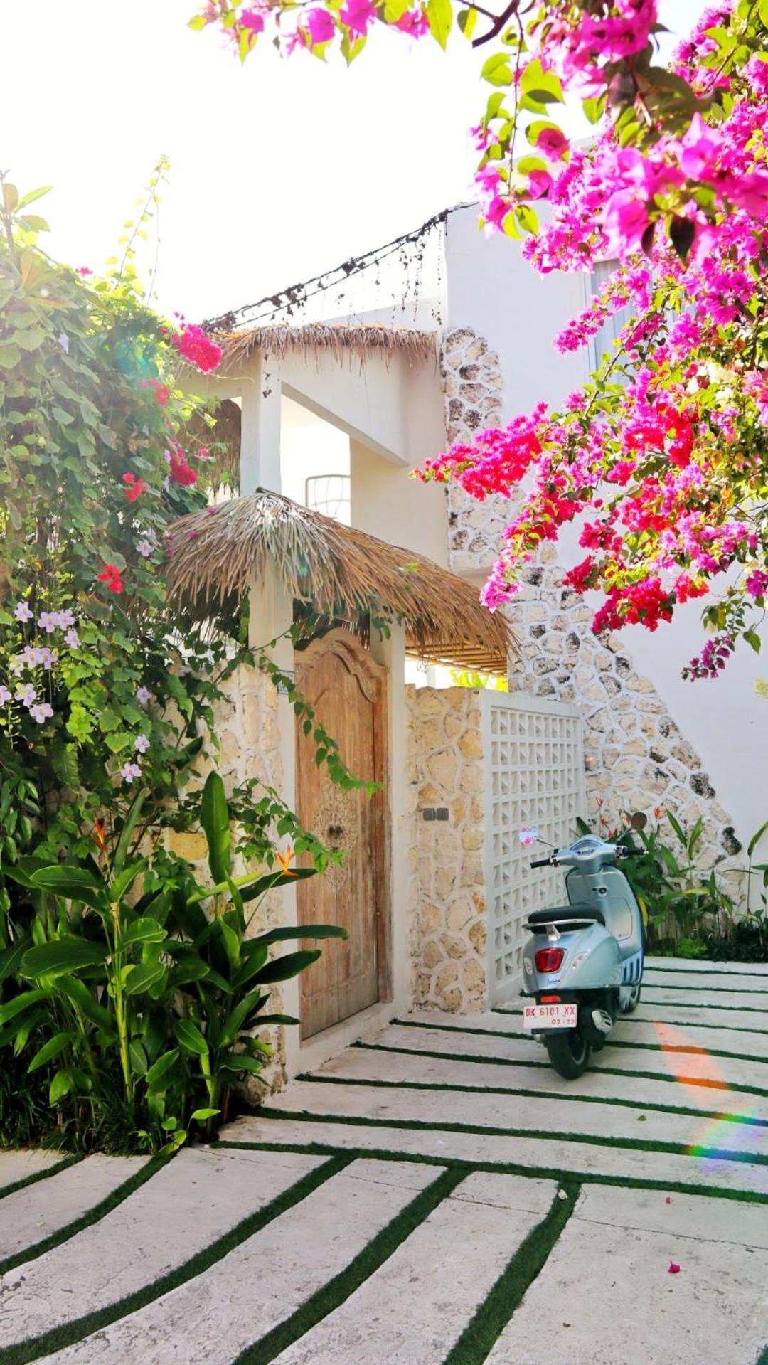 होटल Khaiyyara Jimbaran Bali 4*